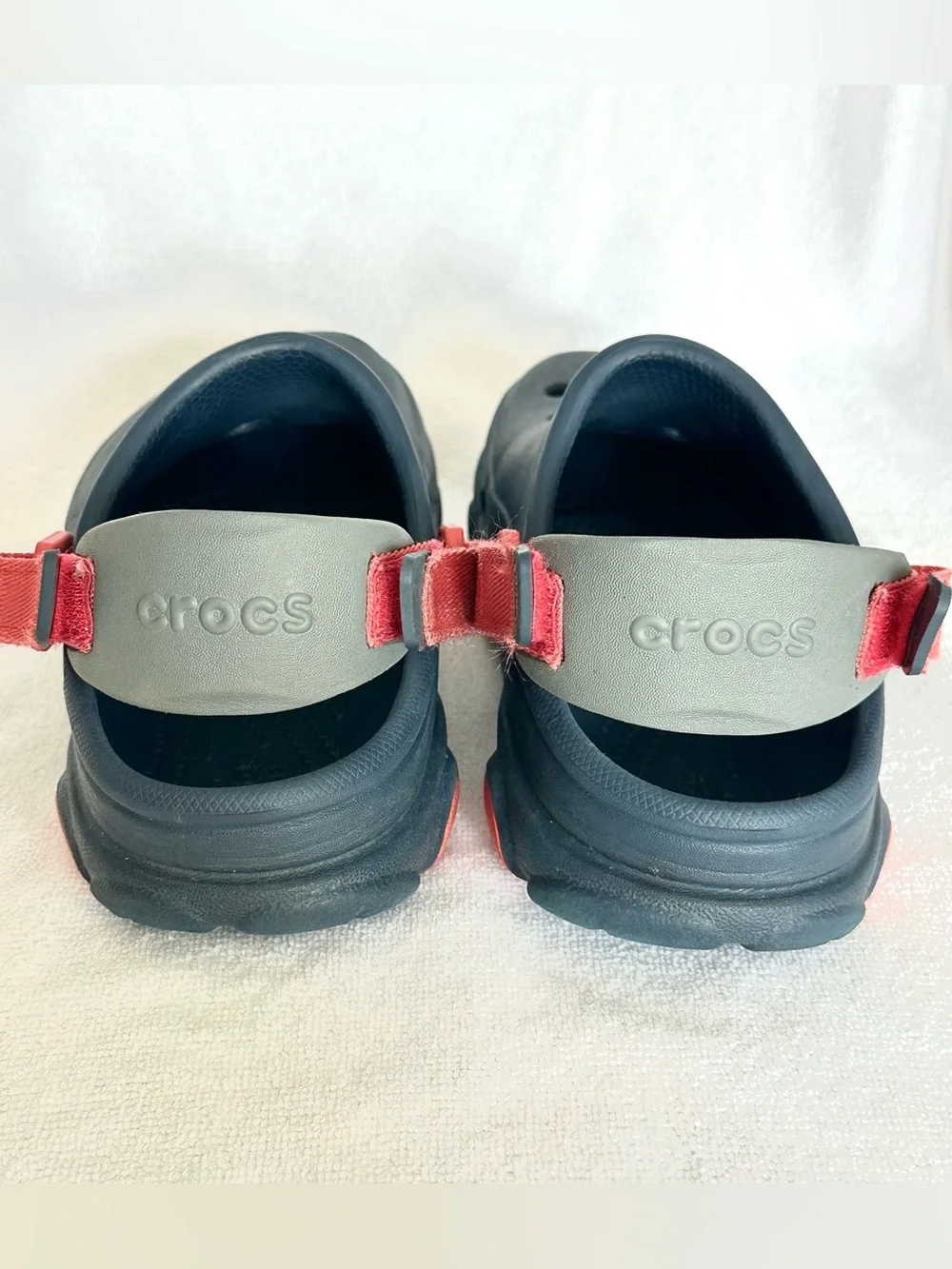 CROCS Clogs Navy Blue with Red Adjustable Straps Size Juvenile 3 Slip On
